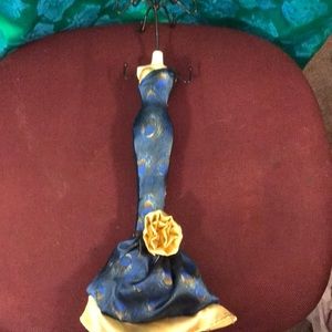 Jewelry organizer mannequin peacock